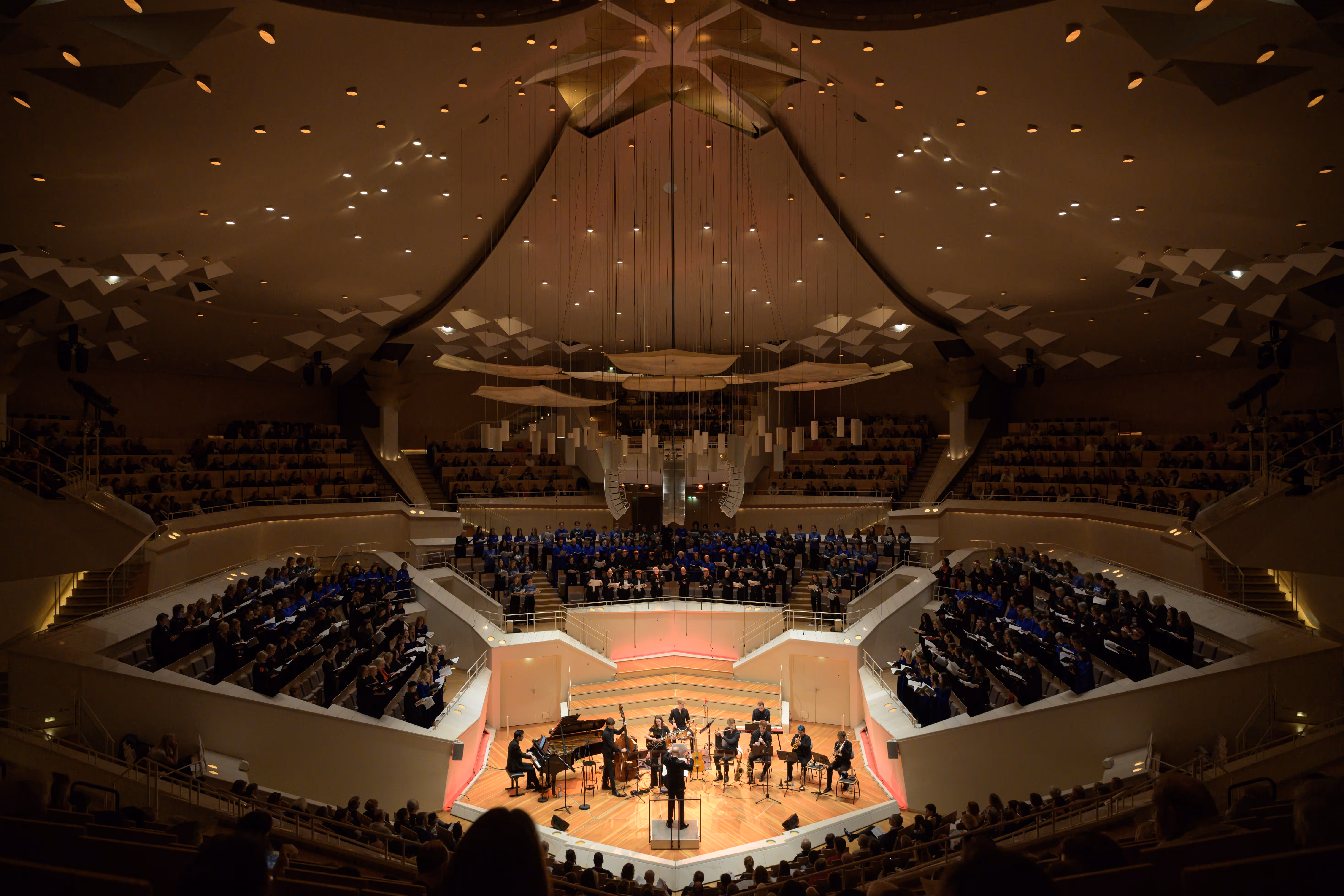 Russell conducting at the Berlin Philharmonie